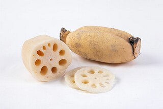 古诗咏菊白居易赏析(咏菊白居易全文)