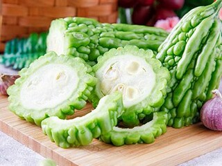 描写人物特点的作文(描写人物特点的作文250字左右)